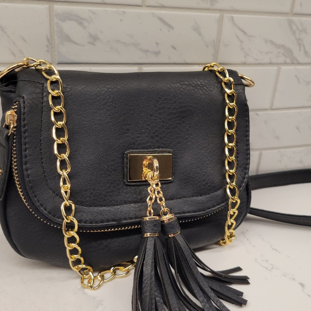 Yoki Crossbody Purse